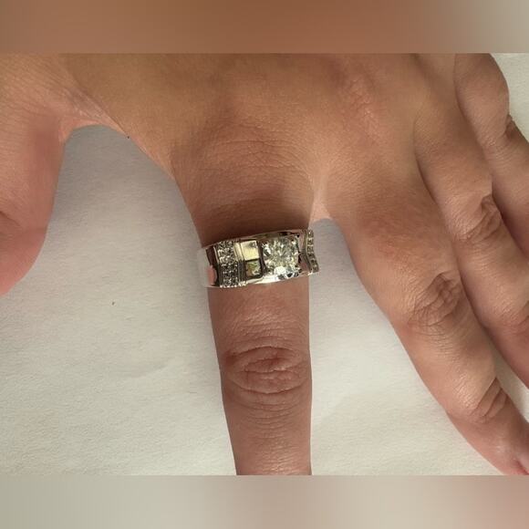 NWT moissanite size 12 silver ring with GRA certification - Picture 3 of 7